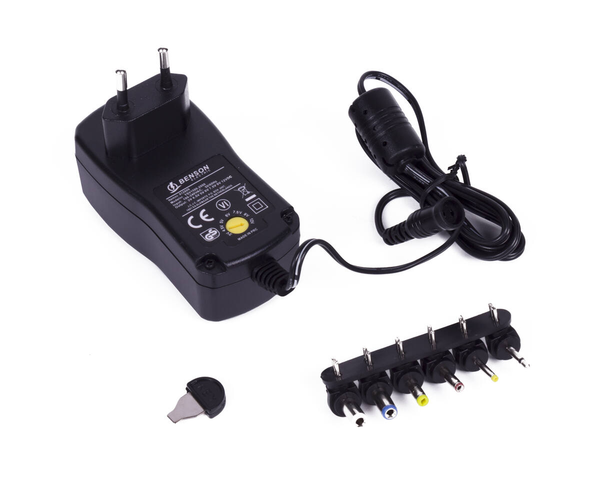 Universele 2000mA Adapter: 100-240V, Multi-Voltage, 6 Pluggen