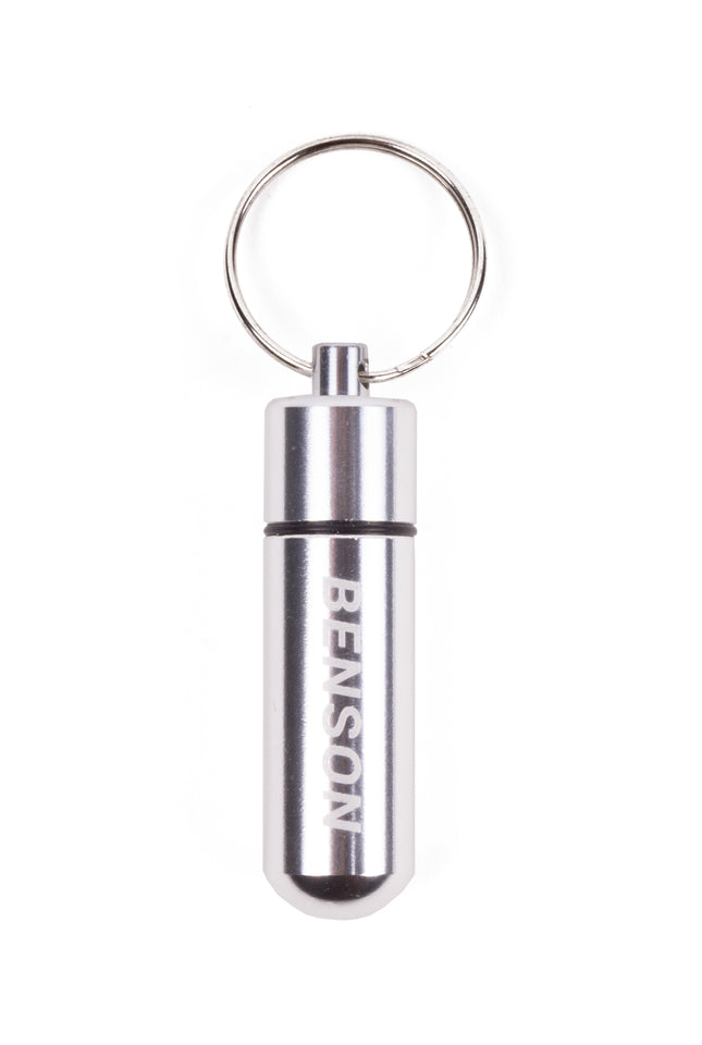 Pillendoos met sleutelhanger 52 x ø14 mm – o Spatwaterdicht pillen blijven goed droog