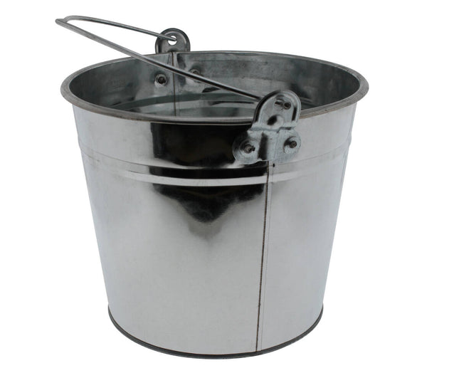Emmer 5L Zink: Roestbestendig, ideaal voor tuin- en schoonmaakwerk.