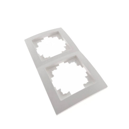 Afdekraam 2-voudig Wit, 152x81mm, voor schakelaars en stopcontacten.
