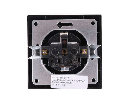 Stopcontact RA Inbouw Zwart met USB-A/C, 18W, 250VAC, 81x81x46mm.