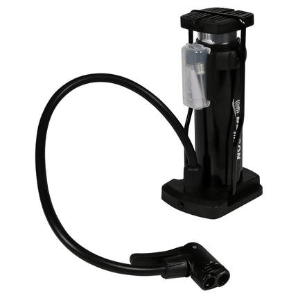 Voetpomp – Lengte slang ca. 40 cm, Druk max. 6 bar / 85 PSI, Gewicht ca. 310 g