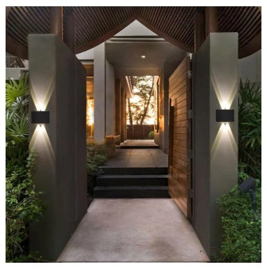 LED Wandlamp half rond up&down light 2 lampen IP65 – Waterdicht IP65, Snoer lengte 30 cm