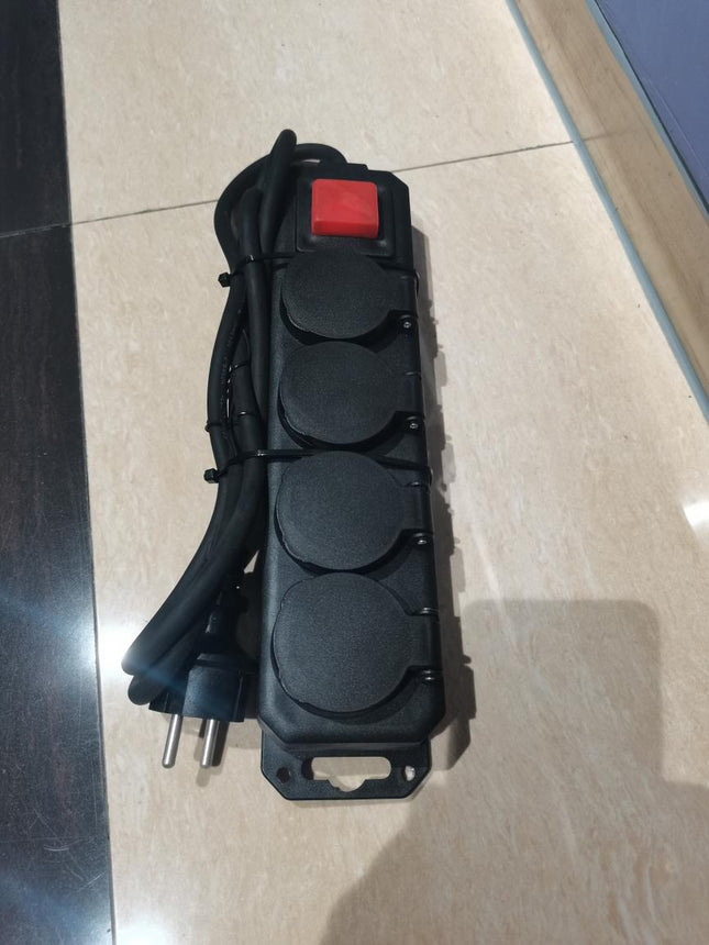 Stekkerdoos 4-voudig + RA + schakelaar 5.0 mtr IP44 – 230V, 5 METER