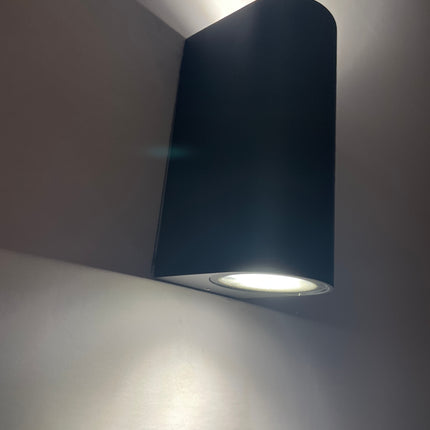 Wandlamp rond hoog up&down light IP65 – Fitting GU10, Waterdicht IP65, Snoer lengte 30 cm
